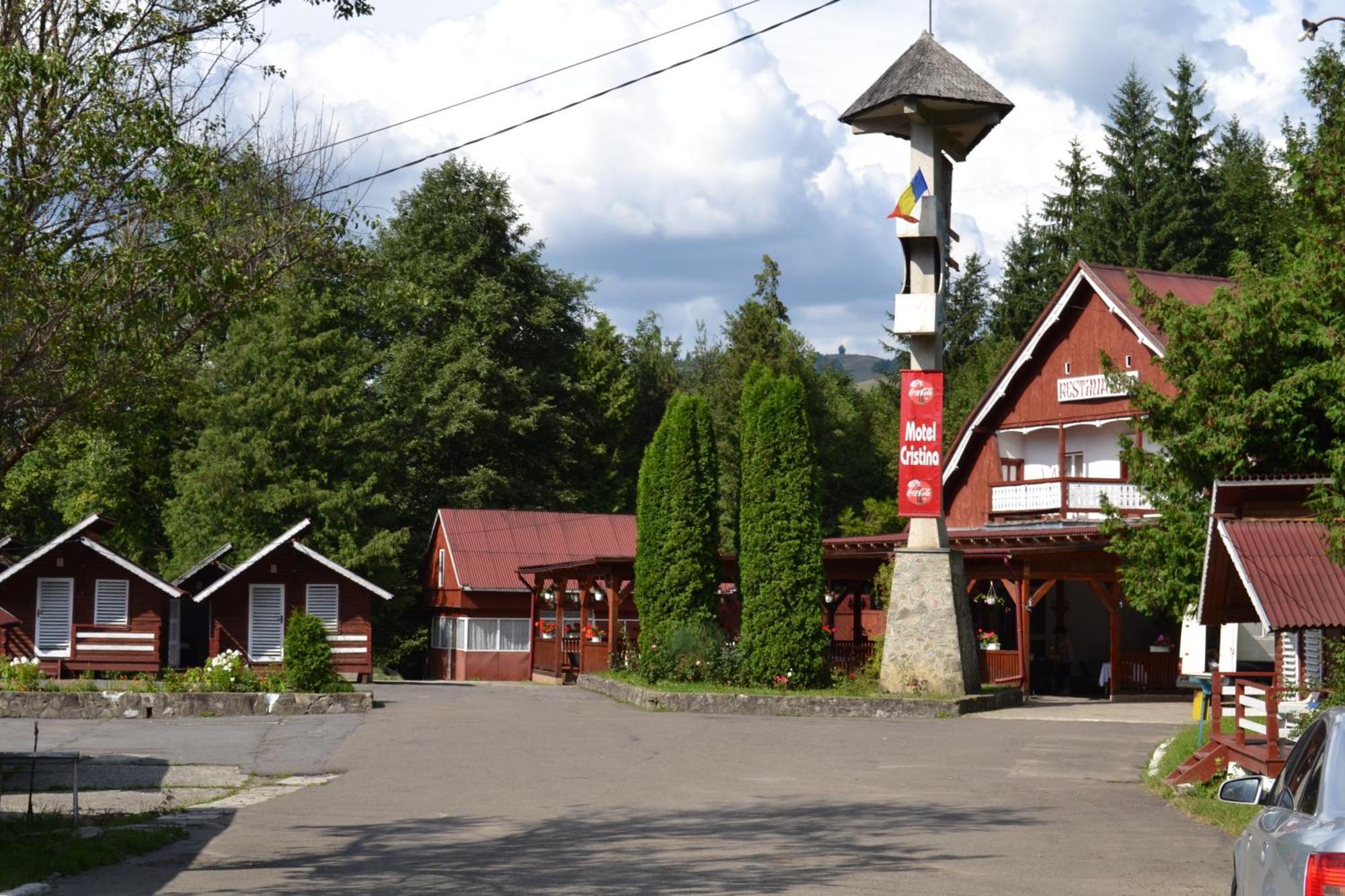 Motel Cristina Bicaz Bagian luar foto