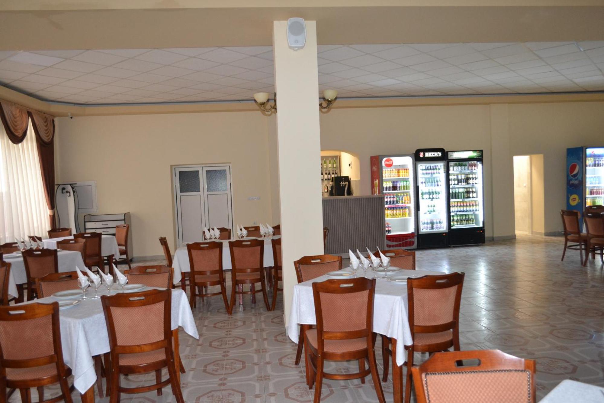 Motel Cristina Bicaz Bagian luar foto